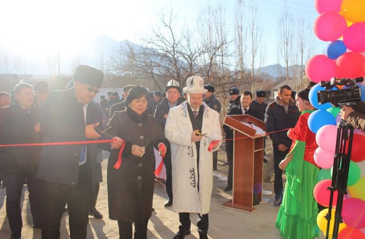 Биз жергиликтүү денгээлдеги көйгөйлөрдү биргеликте чечүүгө аракет жасайбыз