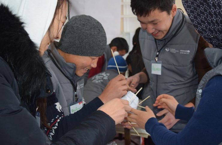 Молодые активисты решают проблемы своих сообществ