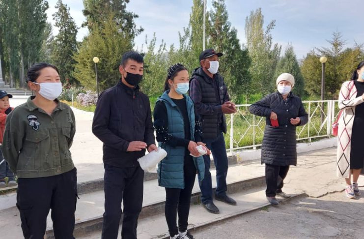 Школа, урна, мусоровоз!